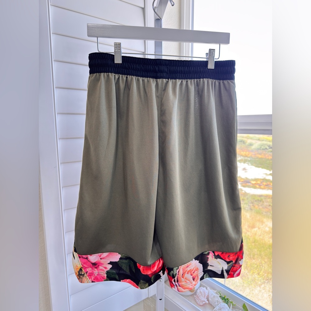 Nike Olive Green Floral Swim Trunks. Size M